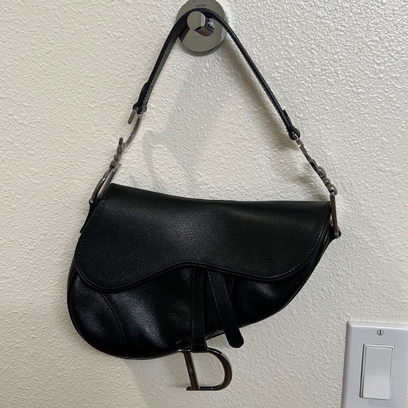 Dior Vintage Saddle Bag - Authentic - Picture 2 of 13